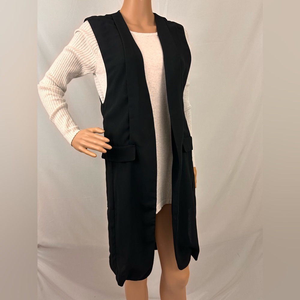 LUSH - Black Sleeveless Long  Open Front Polyester Vest with Side Slits …